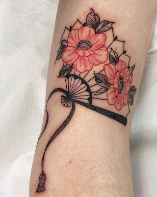 Fine Line — Hand In Glove Tattoo